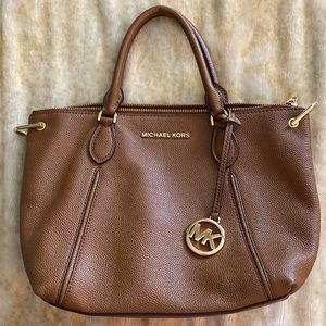 🏷️ FINAL LAST CALL! SALE ITEM - EUC Michael Kors Handbag 🤎